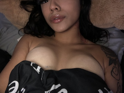 babesitaaa onlyfans leaked picture 2