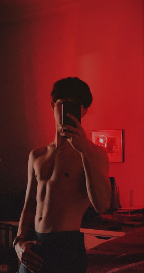 biboytwink03 onlyfans leaked picture 2