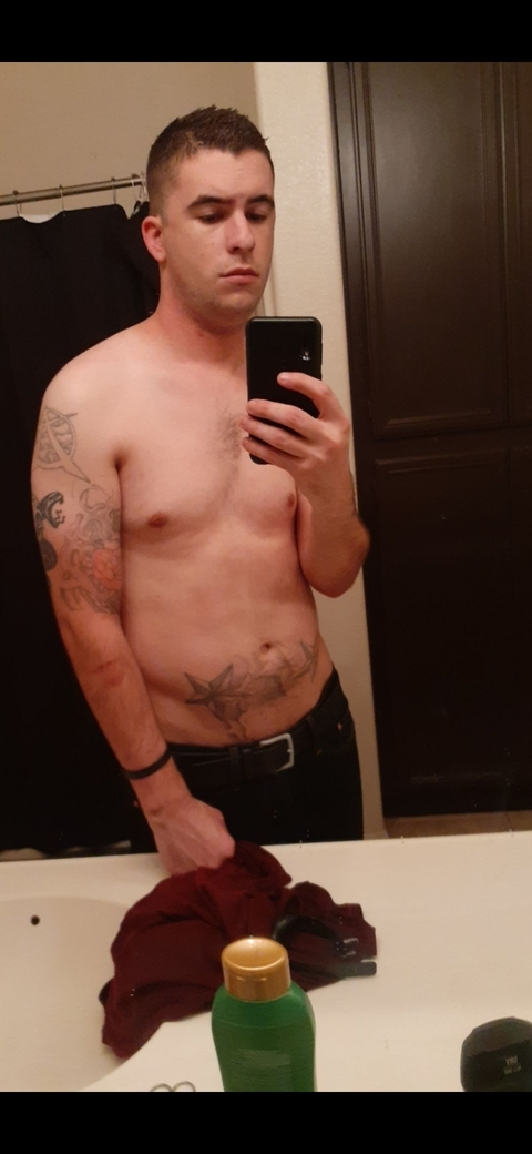 bigdeeuwannasee onlyfans leaked picture 2