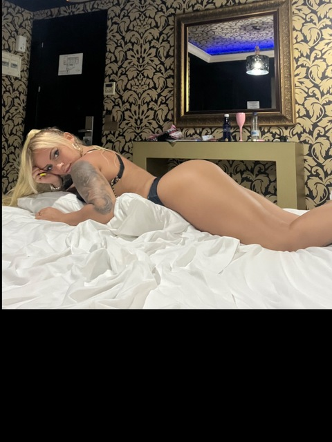 blondie_barbie38 onlyfans leaked picture 2