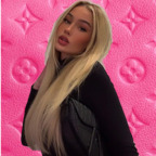 blondieplaysdressup avatar
