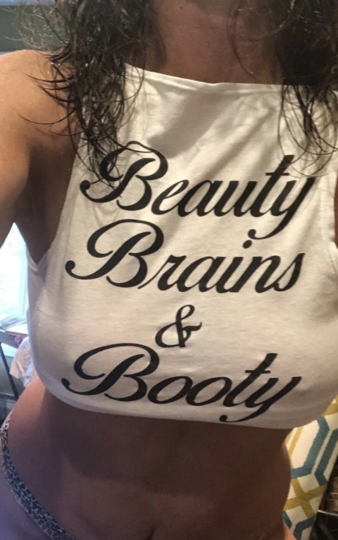 bootie_n_brains onlyfans leaked picture 2