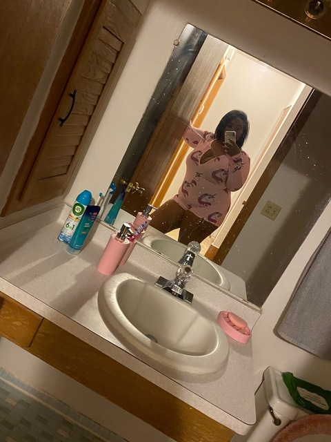 breanne_____ onlyfans leaked picture 2