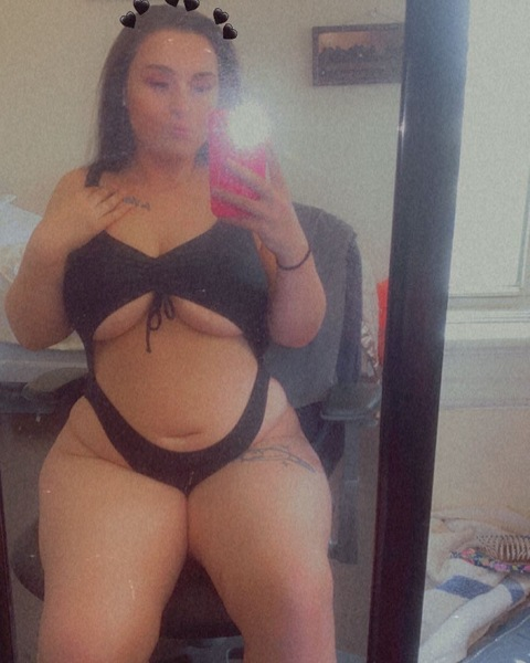 bri.ellleee0x onlyfans leaked picture 2