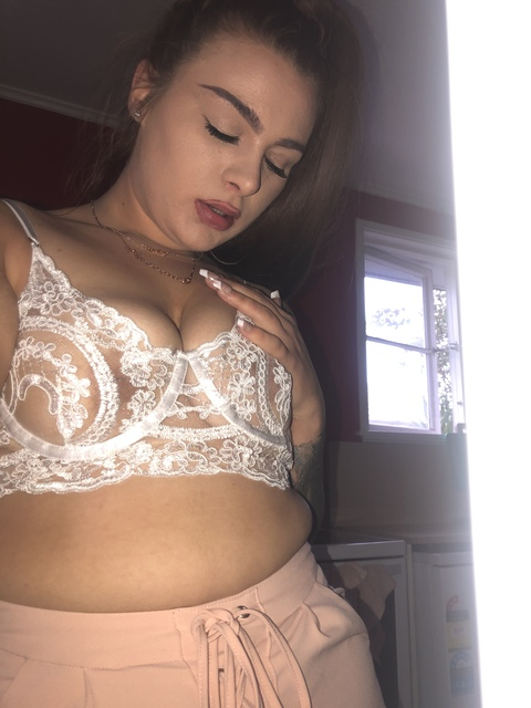 briannamay626 onlyfans leaked picture 2