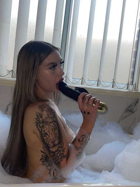 charlixee onlyfans leaked picture 2