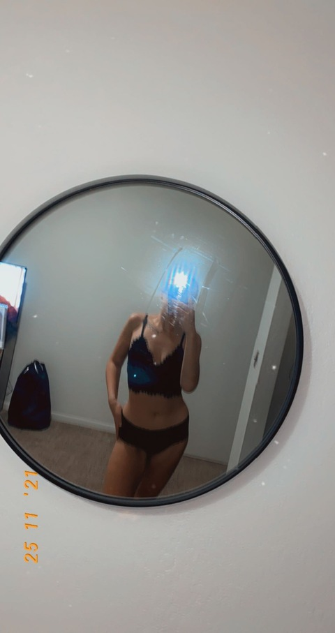 cheekypeach2020 onlyfans leaked picture 2