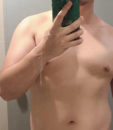 chubbybearth onlyfans leaked picture 2