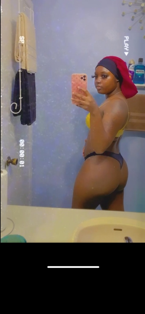 creamofnene onlyfans leaked picture 2