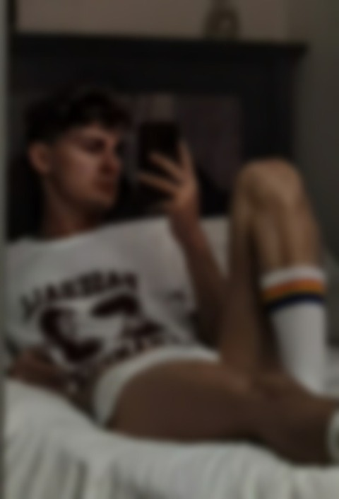 crop_top_twink onlyfans leaked picture 2