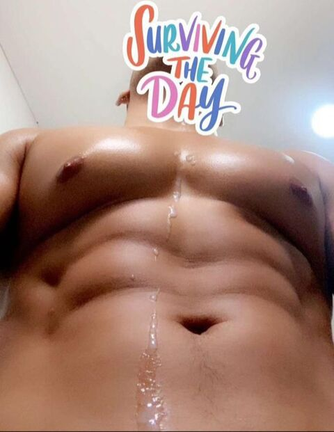 csuarez0 onlyfans leaked picture 2