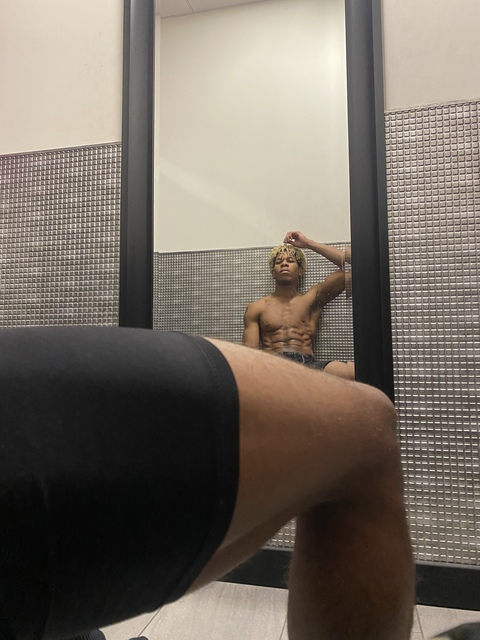 d-humble onlyfans leaked picture 2