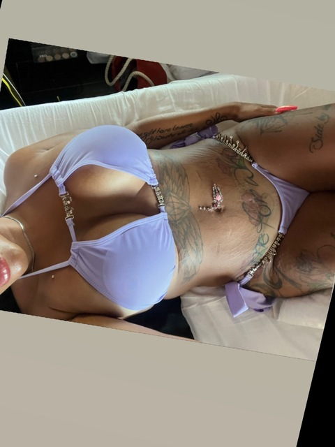 daniicadiamond onlyfans leaked picture 2