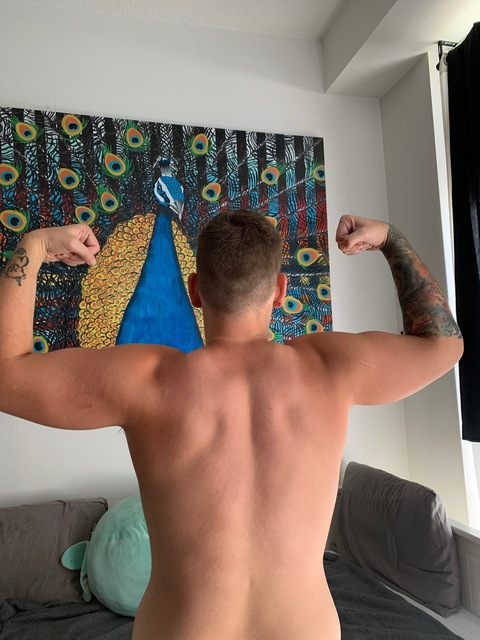 easilyentertained onlyfans leaked picture 2