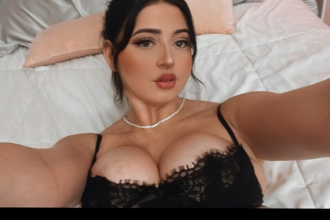 emilyxzz onlyfans leaked picture 2