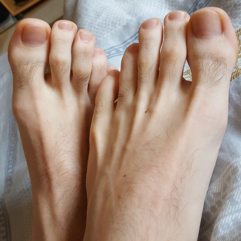 feet_max onlyfans leaked picture 2