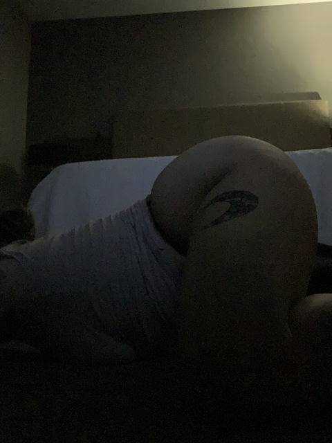 gawdesskate onlyfans leaked picture 2