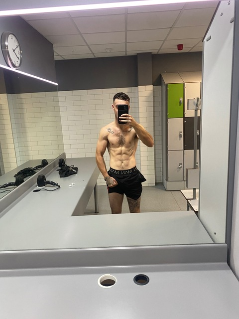 groundworkersontour onlyfans leaked picture 2