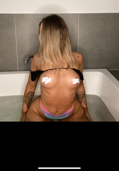 hbro1 onlyfans leaked picture 2