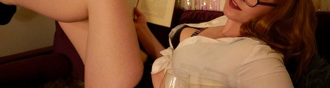 hotnerdbookclub onlyfans leaked picture 2