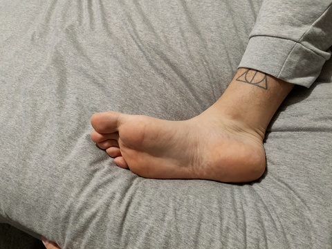 hurleyfeet onlyfans leaked picture 2