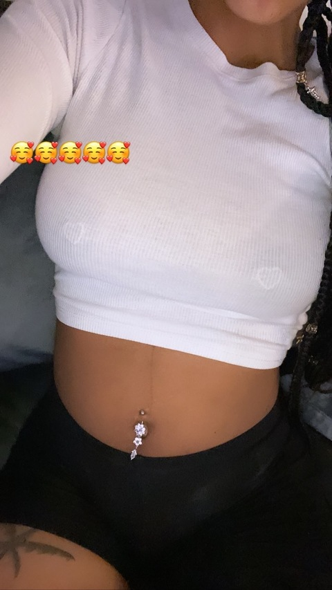 itssdessy onlyfans leaked picture 2