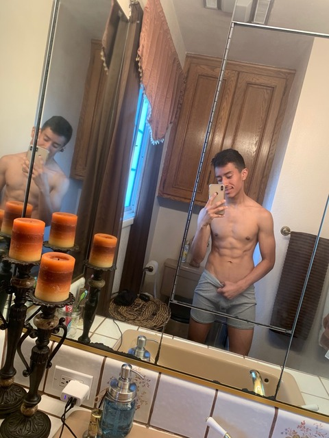 jespinoza025 onlyfans leaked picture 2