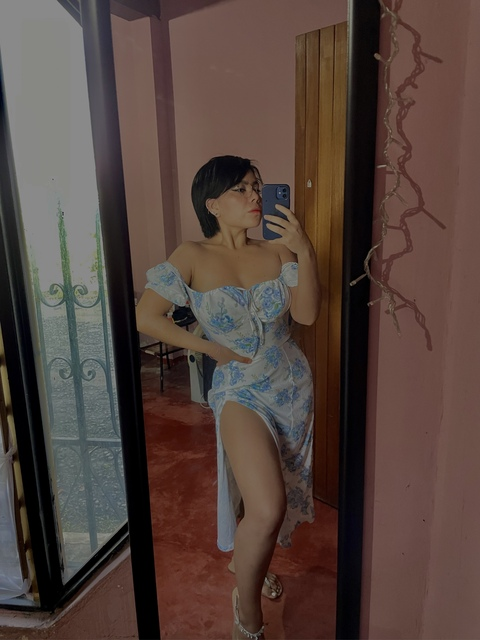 karlitagiselle onlyfans leaked picture 2