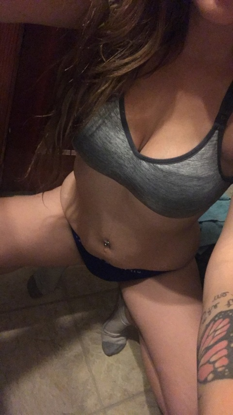 kinkychey onlyfans leaked picture 2