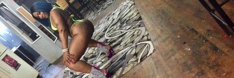 ladyluckxxx onlyfans leaked picture 2