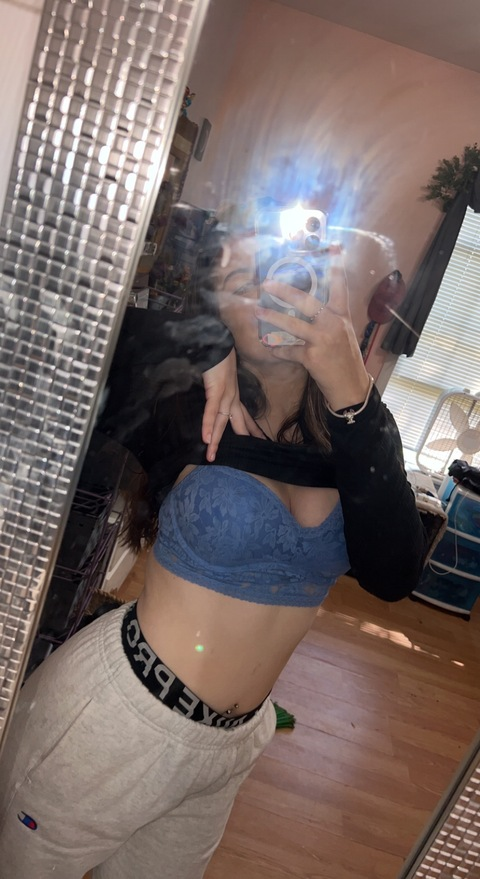 littleshroombaby onlyfans leaked picture 2