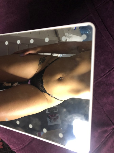 luna_var onlyfans leaked picture 2