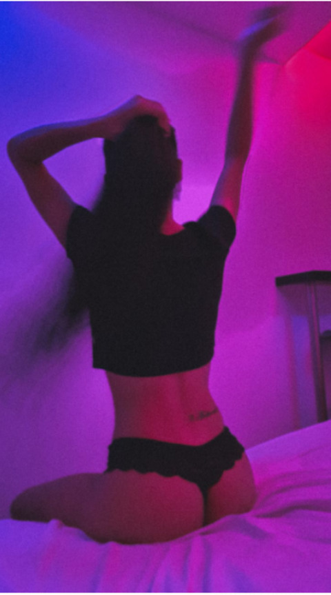 mariana21186613 onlyfans leaked picture 2