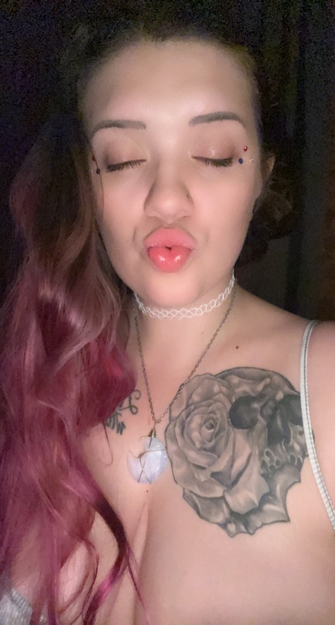 megzii93 onlyfans leaked picture 2