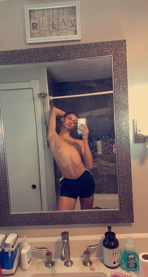 mikey1919 onlyfans leaked picture 2