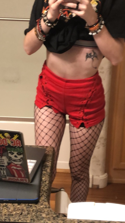 misfitsdeath onlyfans leaked picture 2