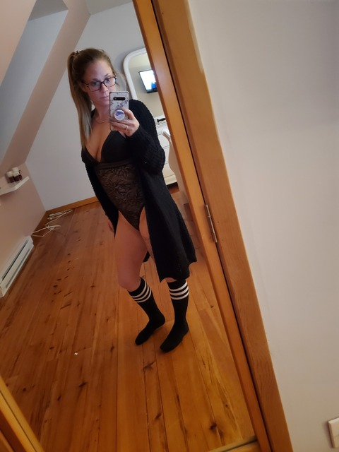 miss17 onlyfans leaked picture 2