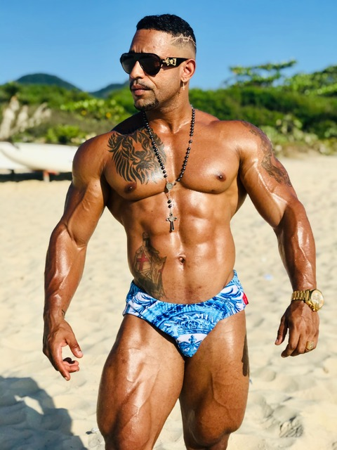 mr.x11musclegod onlyfans leaked picture 2