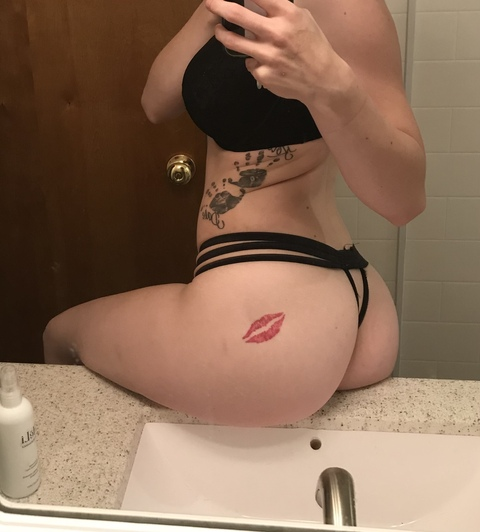 mrskitty41 onlyfans leaked picture 2