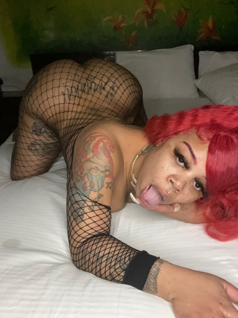 naughtyredd25 onlyfans leaked picture 2