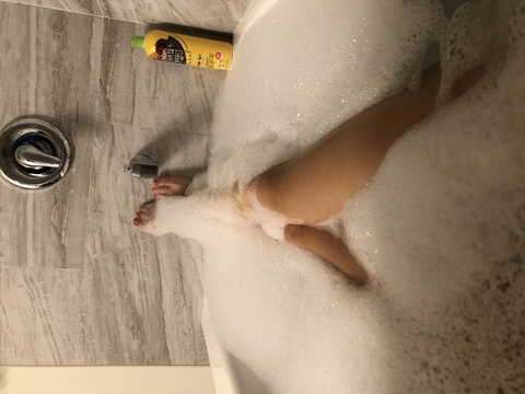 nickie22 onlyfans leaked picture 2