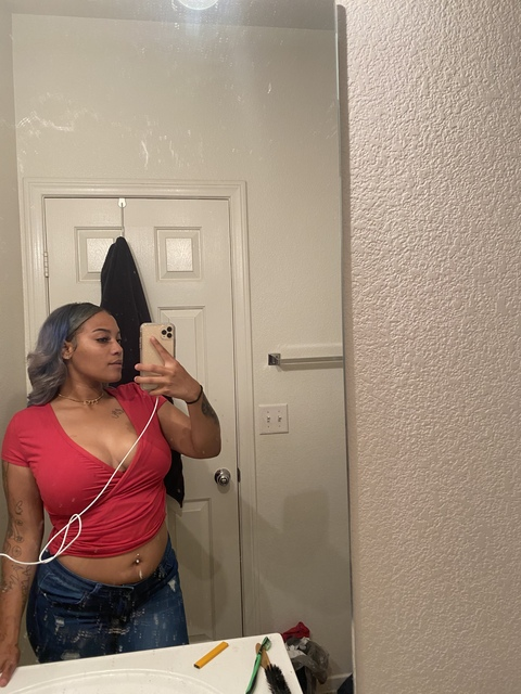 pimpcesslexii onlyfans leaked picture 2