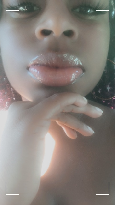 redvelvetlips onlyfans leaked picture 2