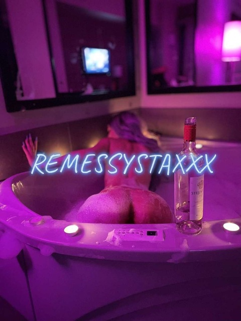 remessystaxxx onlyfans leaked picture 2