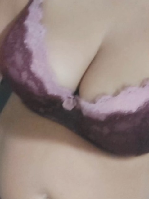 rosieday218 onlyfans leaked picture 2