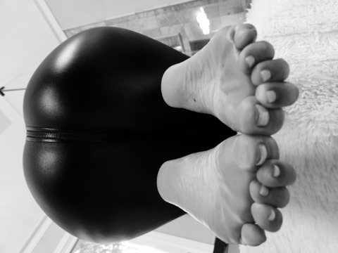 sexyasianfeet1 onlyfans leaked picture 2