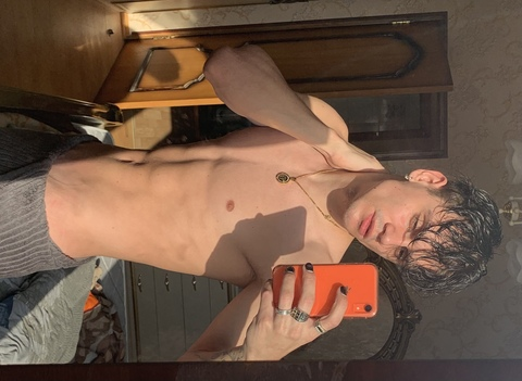 sheloveee onlyfans leaked picture 2