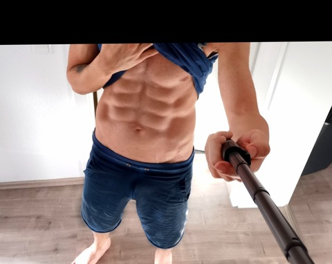 sixpackgermany onlyfans leaked picture 2