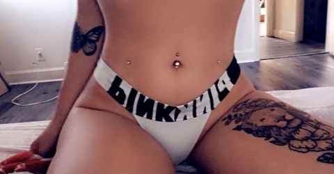 stonedsammi onlyfans leaked picture 2