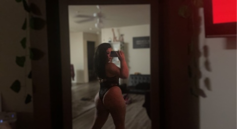 sumqueen.55 onlyfans leaked picture 2